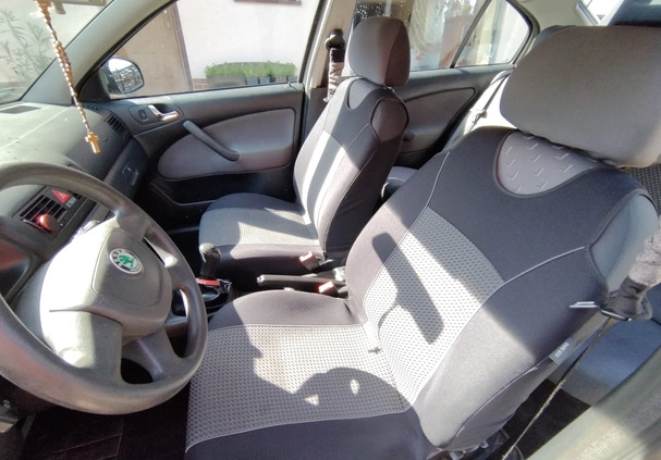 Skoda Octavia cena 23300 przebieg: 167480, rok produkcji 2010 z Wisła małe 232